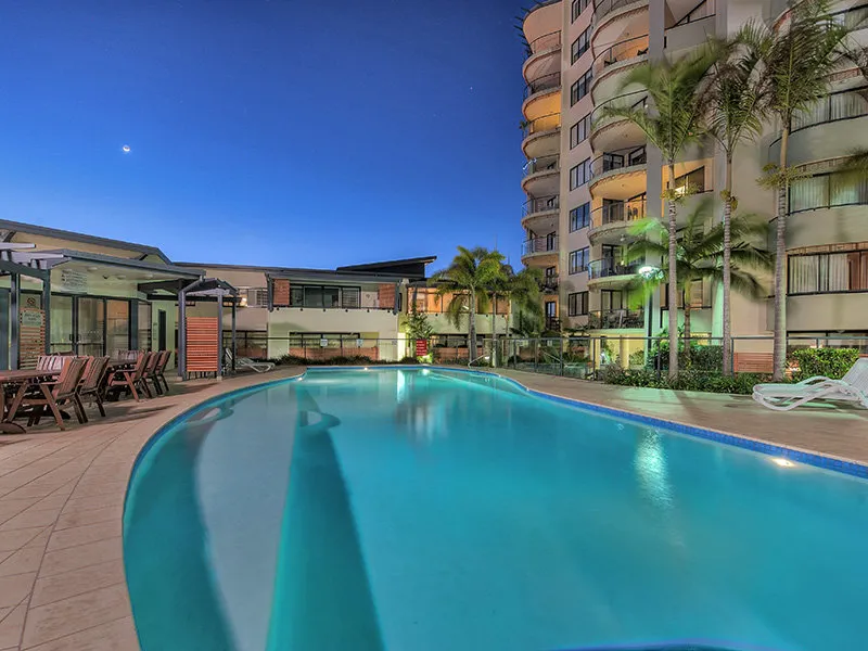 PENTHOUSE ON THE BRISBANE RIVER 