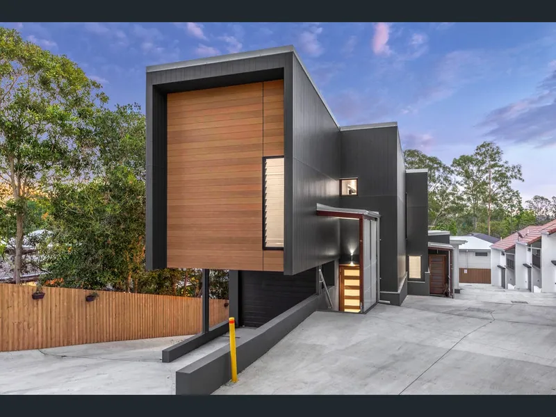 Sleek & Modern Villa