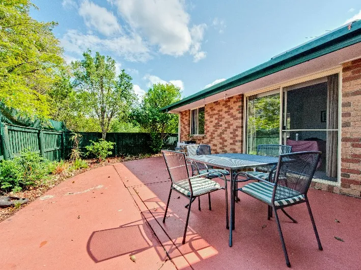 LOW SET 3BRM HOME - GREAT LOCATION