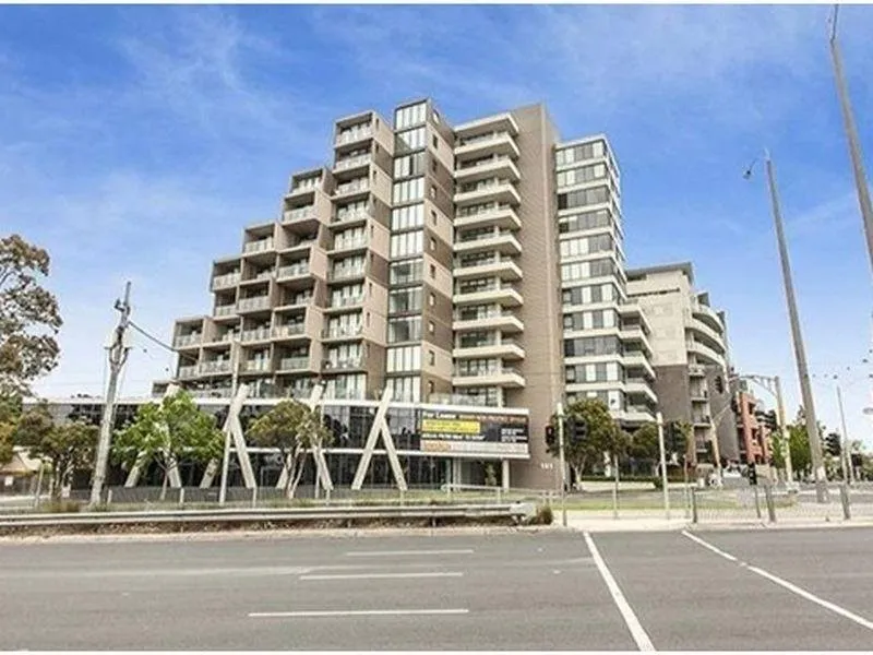 A One bedroom apartment set in a Peaceful Block!