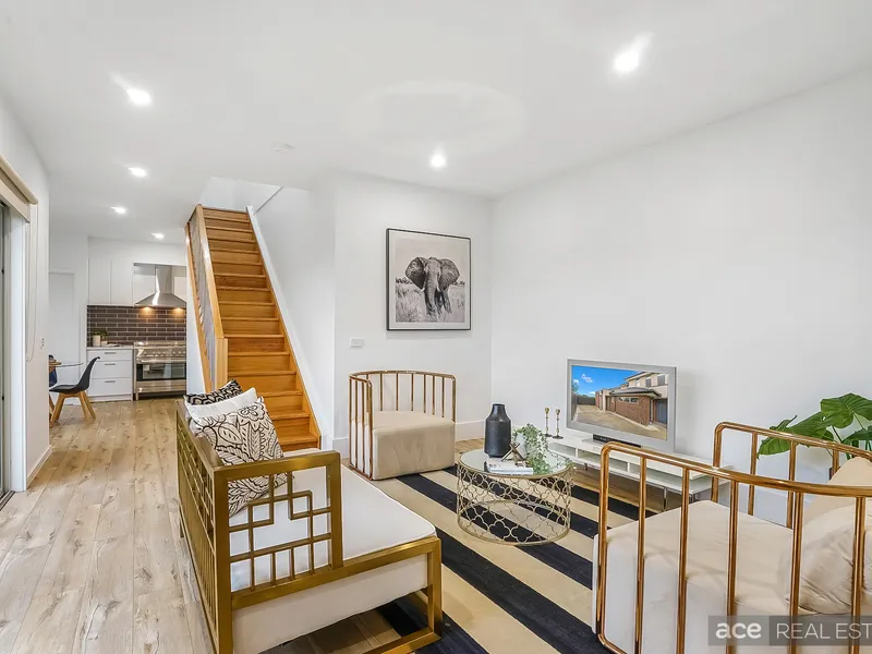 Brand New Townhouse with Panoramic Views