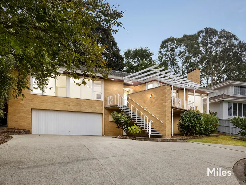 Overlooking the picturesque Yarra Flats Park - Expressions Of Interest Closing Tuesday 16th April at 3.00pm - Unless Sold Prior