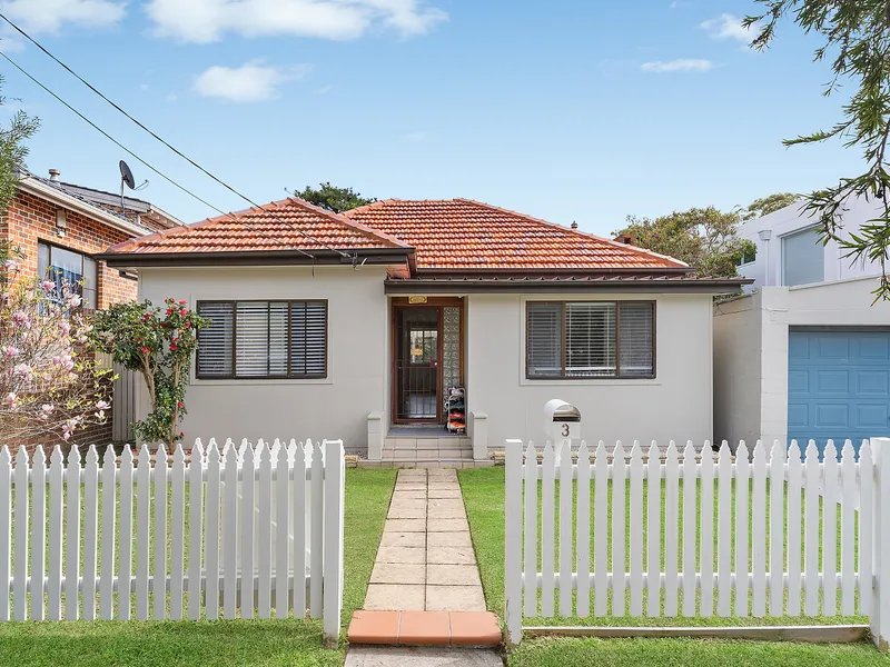 Charming home nestled in family-friendly setting