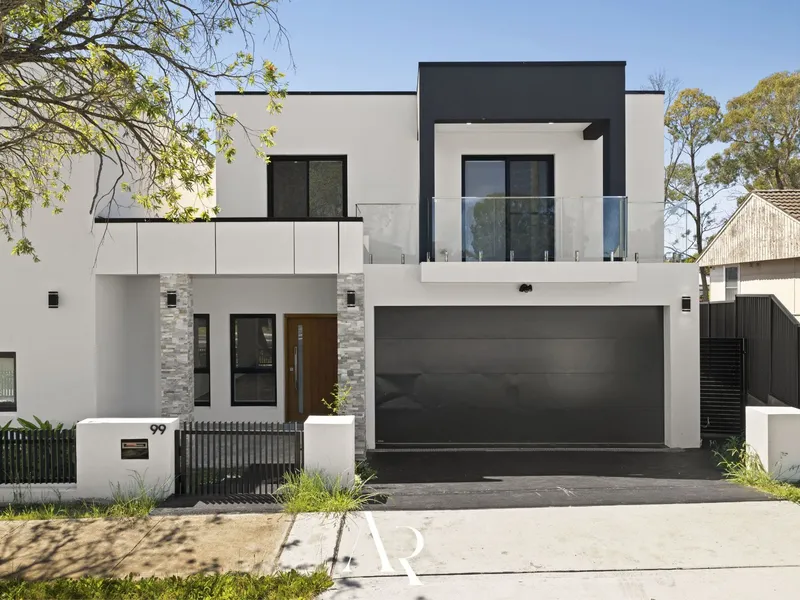 Luxurious Brand New Duplex with Five Bedrooms and Expansive Backyard Retreat