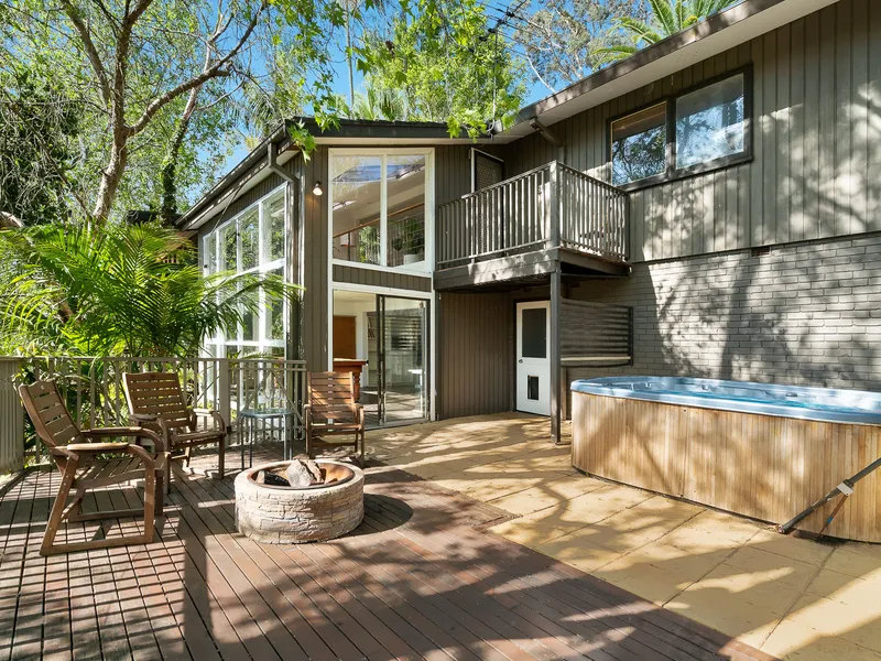 Get Back To Nature - Peaceful & Private 3 Bedroom Home with Spa