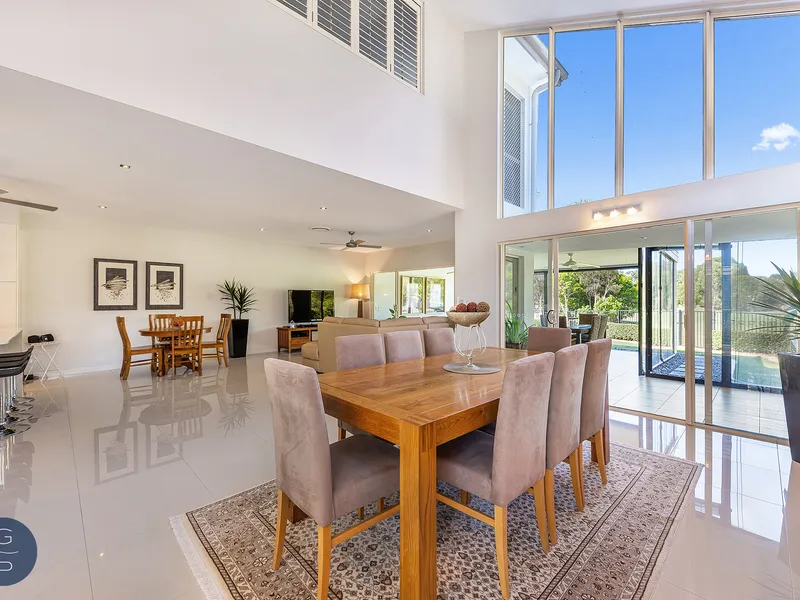 Rarely Available, Absolute Golf Course Frontage