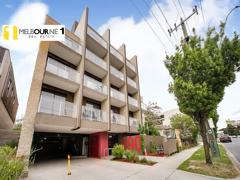 Golden Opportunity for the Investors or Superannuation Investment!!! High return of Students Apartment!!!