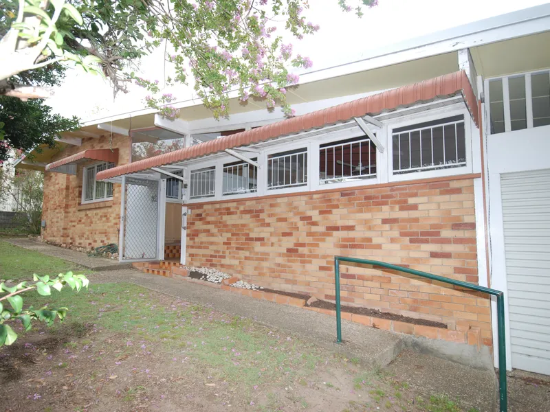Spacious 3 Bedroom Family Home in great location!