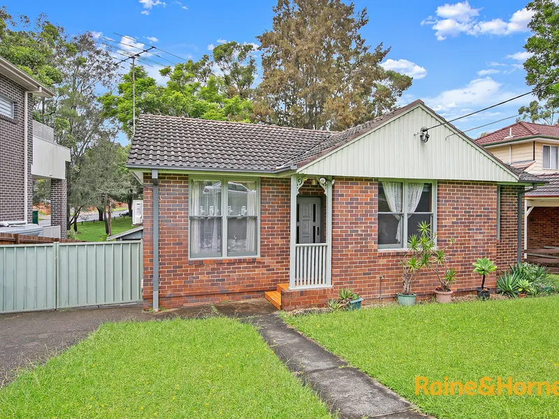 Convenient Location 3-Bedroom House For Rent