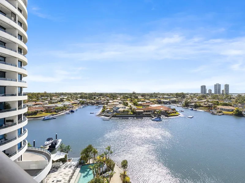 Luxury Waterfront 3 Bedroom Living boasting 2 car spaces