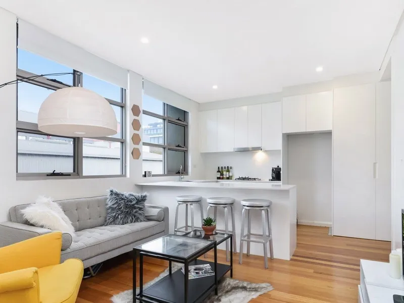 1 + Study - Modern security apartments in a small boutique block!