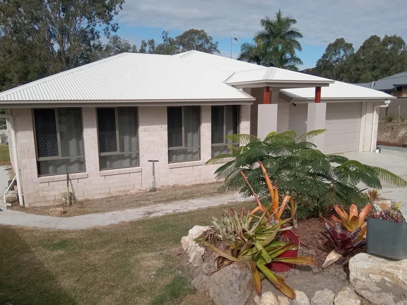 Rare: new house on acreage, dual living