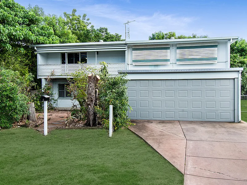 Family living with flexible layout!