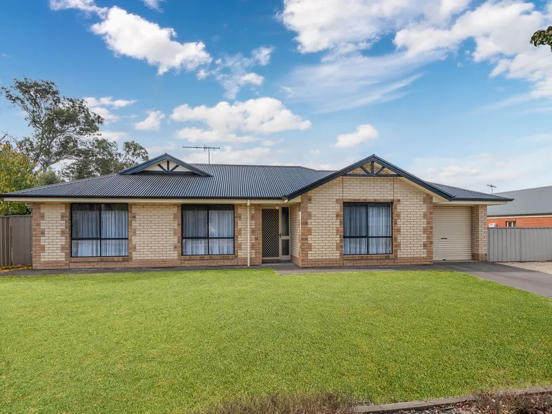 Well Presented Home On Easy Care Allotment
