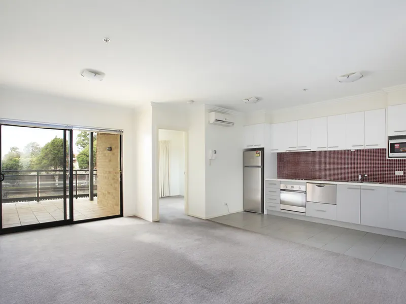 AMAZING GROUND FLOOR APARTMENT