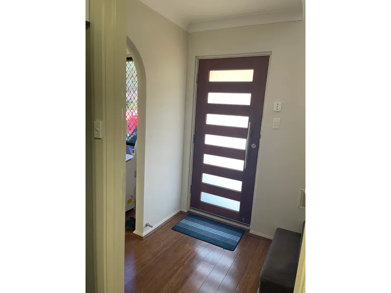 Stylish, Renovated Townhouse