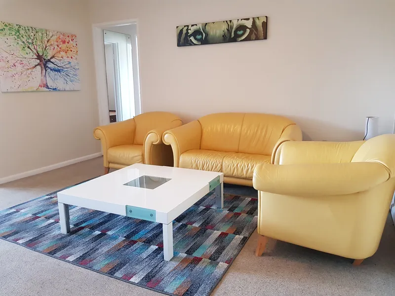 Furnished 2 beds, 1 bath, 1 car space