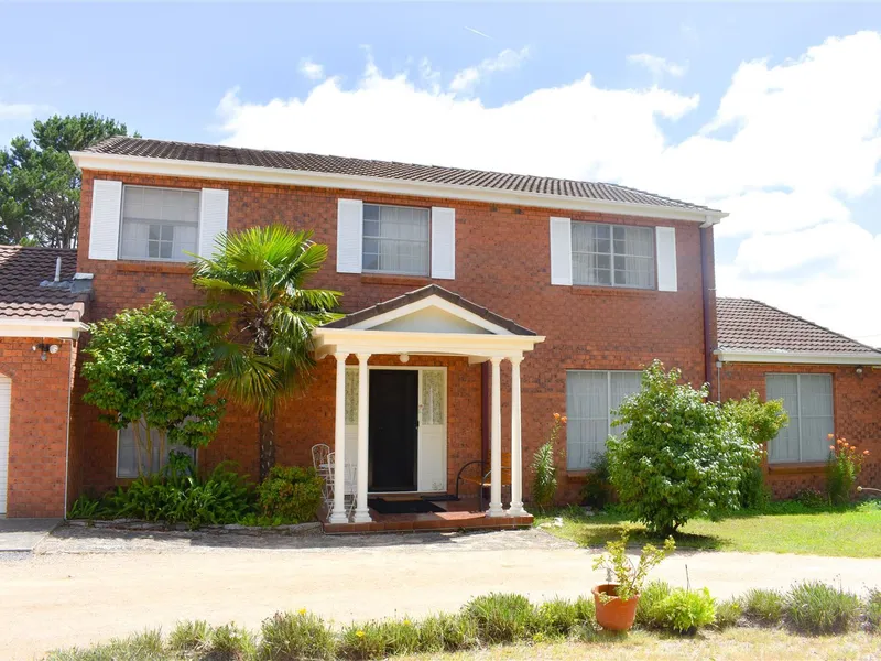 Perfectly Located Great Sized Property & Abundant Storage