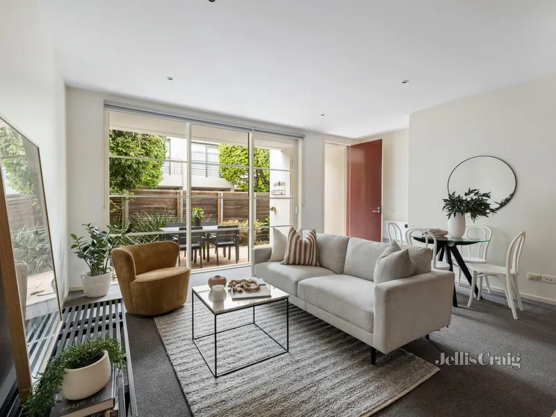 Spacious simplicity with riverside serenity