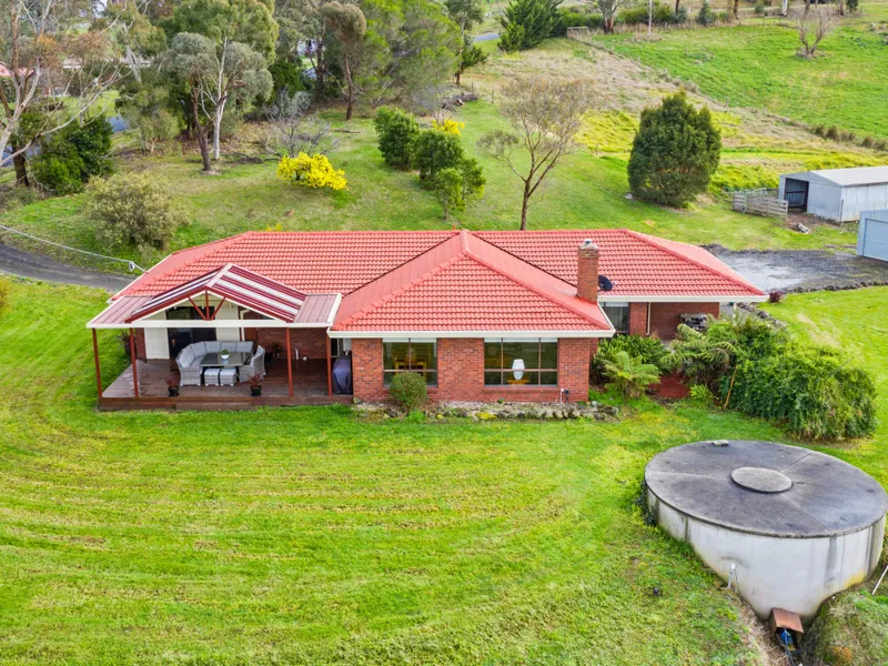 Relaxed Rural Living