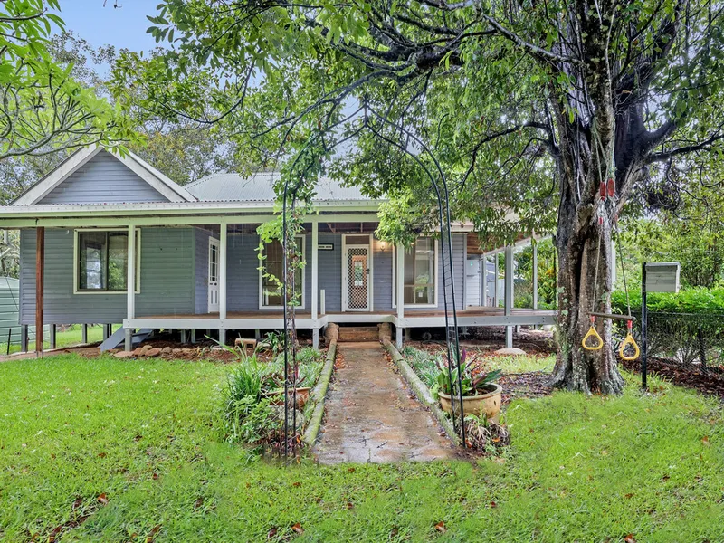 Nashua Original Timber Cottage- Electricity Included