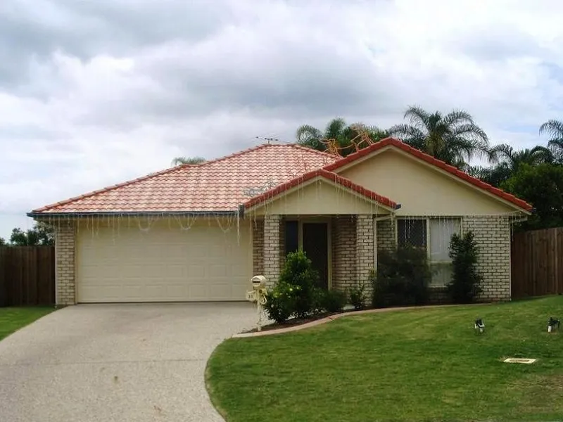 JUST LISTED – MORAYFIELD – 4 Bedroom Family Home + Walk to Schools & Train - 724SM Allotment
