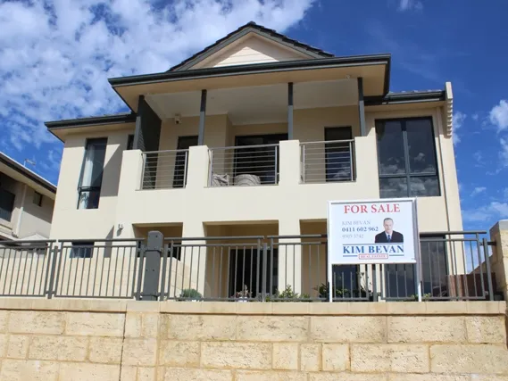 ENJOY THE MARINA/COASTAL LIFESTYLE