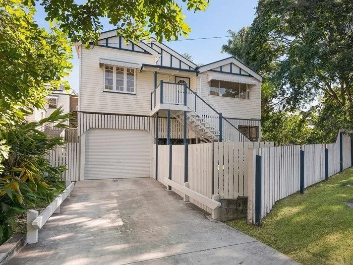Beautiful Queenslander Style Home in Newmarket