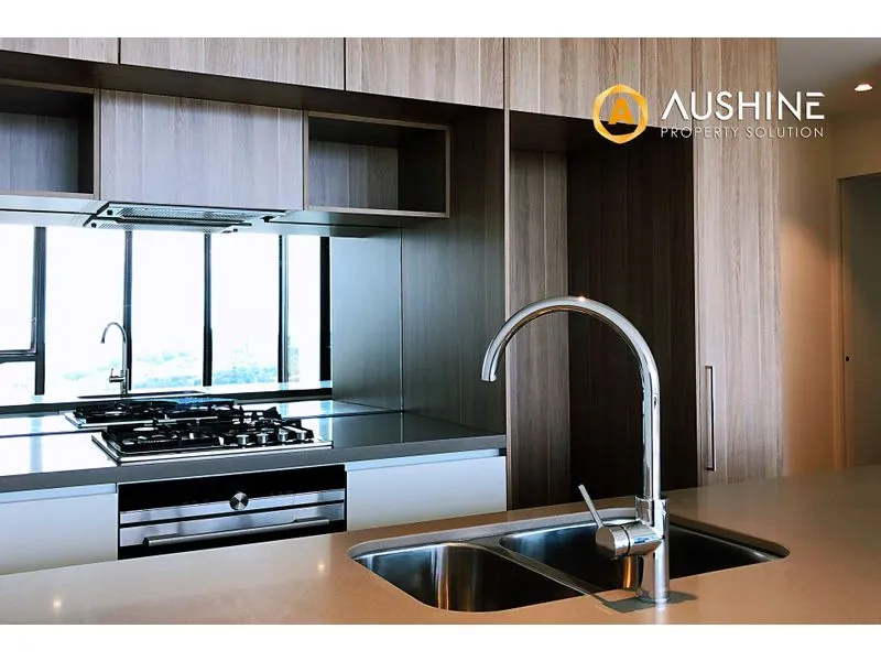 Near New  2 bedroom + study with Stunning City View