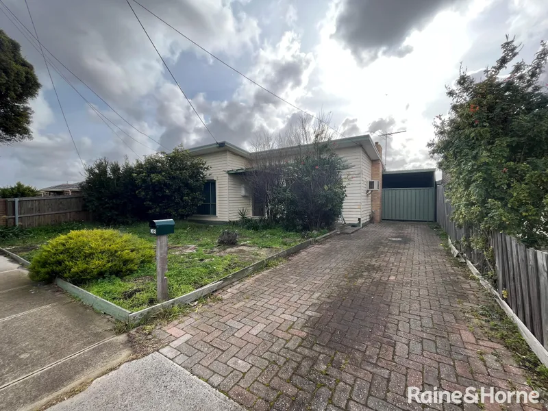 Neat & Tidy 3 bedroom Home!