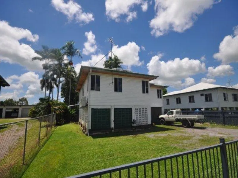 Four Bedroom Family home on large private block, 5kw solar system.