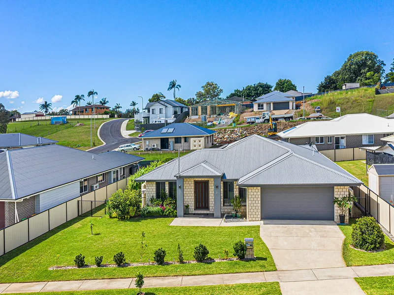 Location, Space, Appeal and Shed! - This Delightful family home has it all!