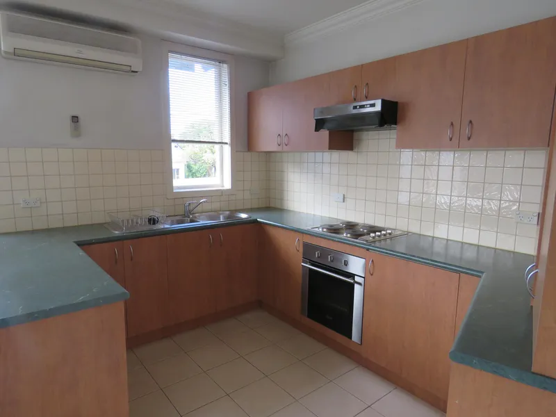 LIGHT AND SPACIOUS!
