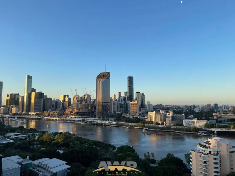 Amazing River and City Views in Southpoint - Fully furnished apartment