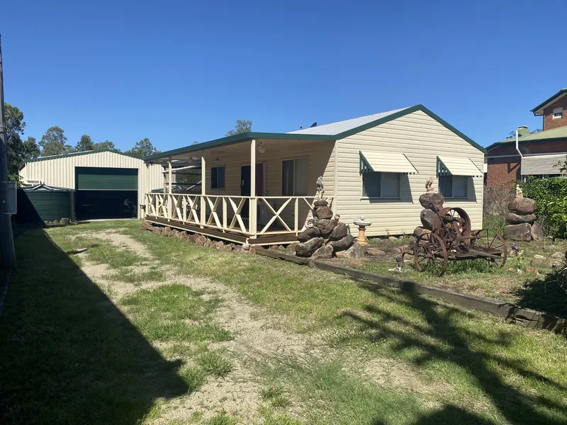 Neat Home In The Heart Of Hivesville