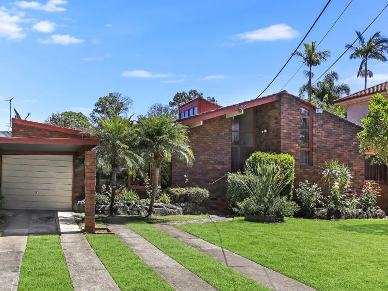 Sought- after Roxborough Park Estate, Excelsior School Catchment