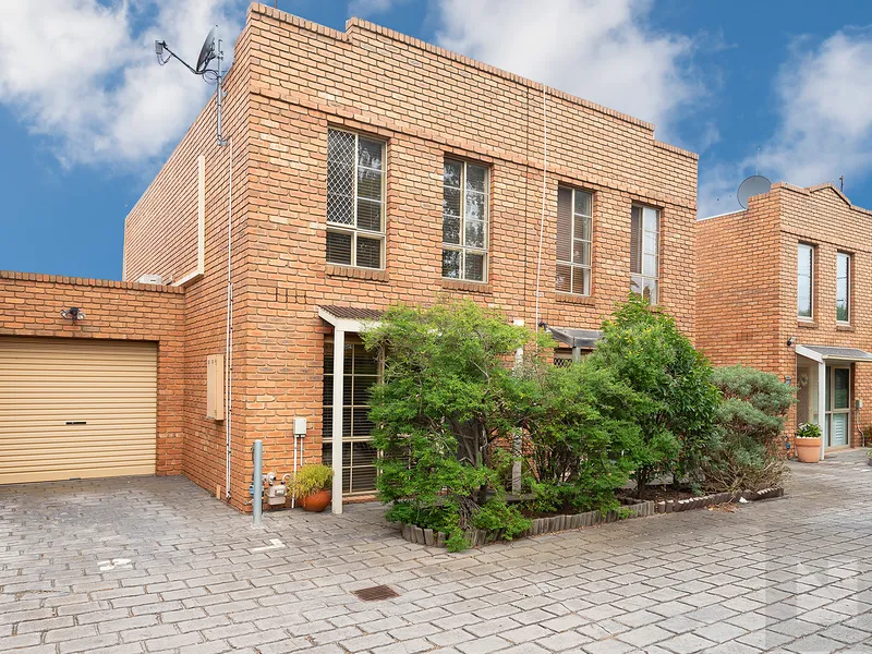 Fabulous Townhouse in Fantastic Yarraville Location