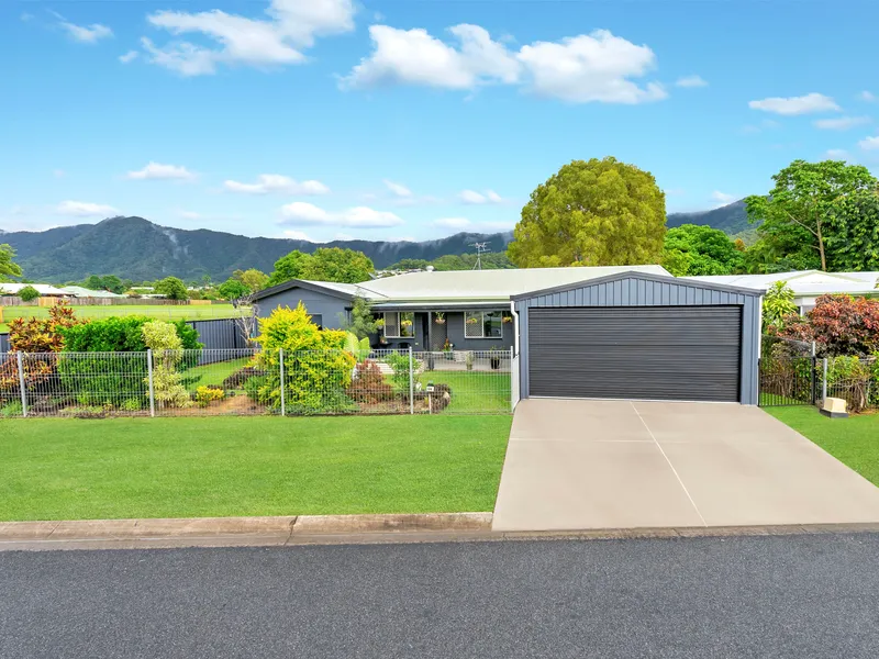 Invest or First Nest: Solid Masonry Block Home on a Generous 744m2 Block | Freshly Renovated!