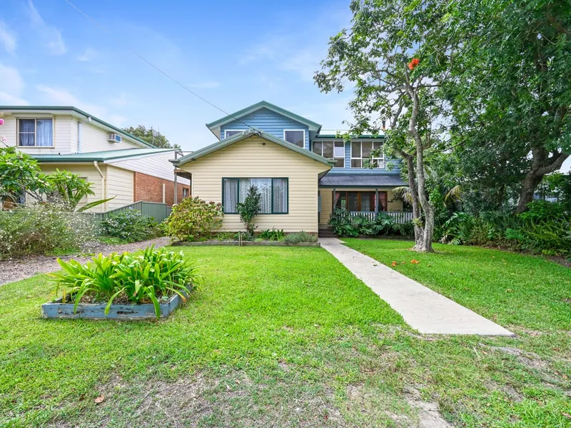 GENEROUS SIZE FAMILY HOME