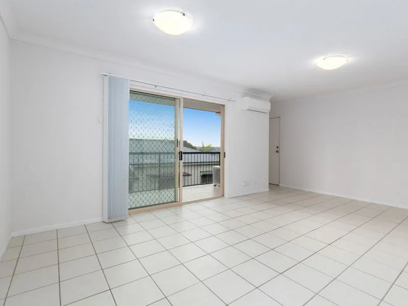 Centrally Located Unit in Carina