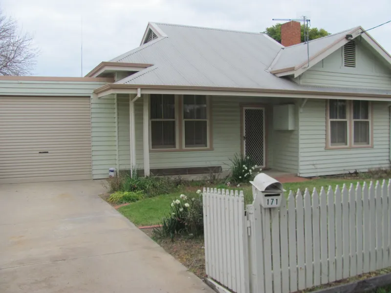 3 Bedroom Character Home Within Walking Distance To CBD