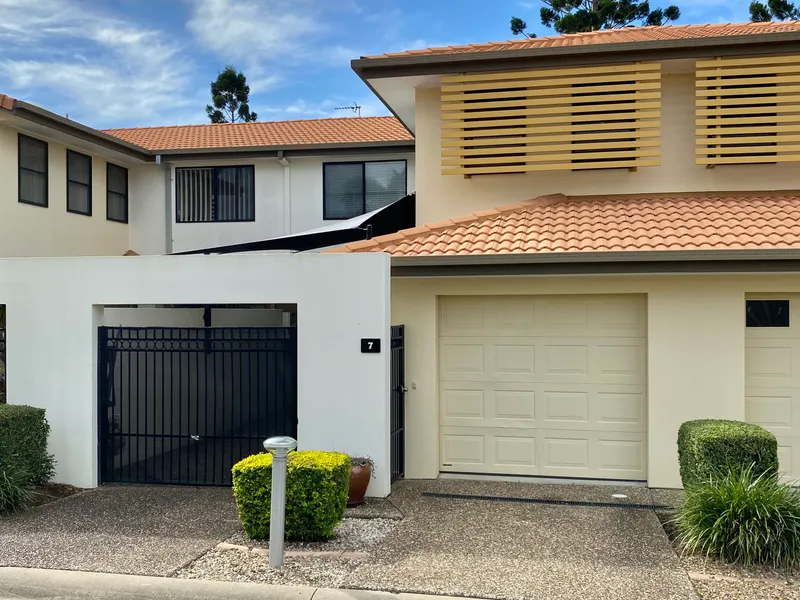 3 Bedroom Townhouse in quiet upmarket gated community of The Avenues.