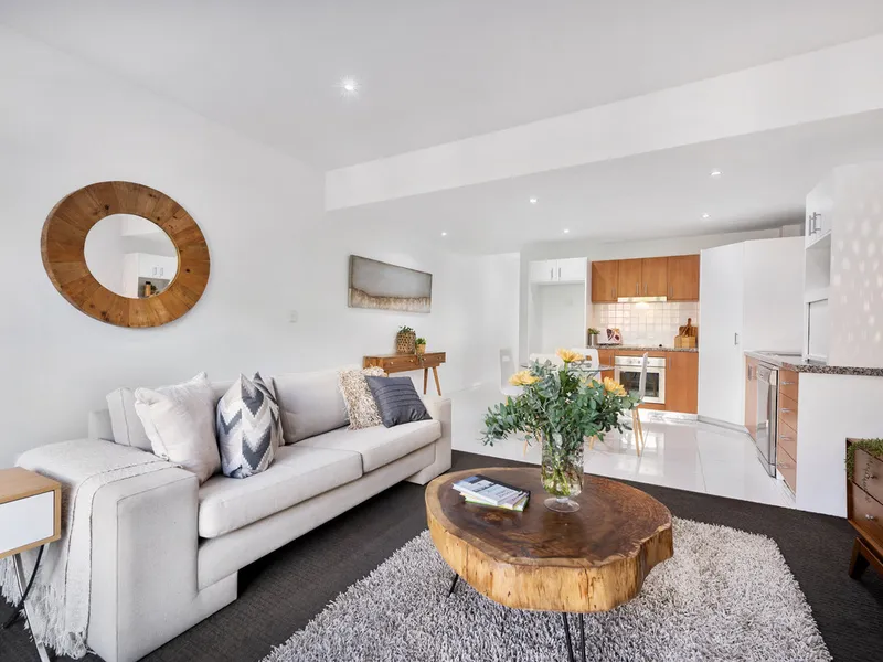 Vibrant Easy Care Living