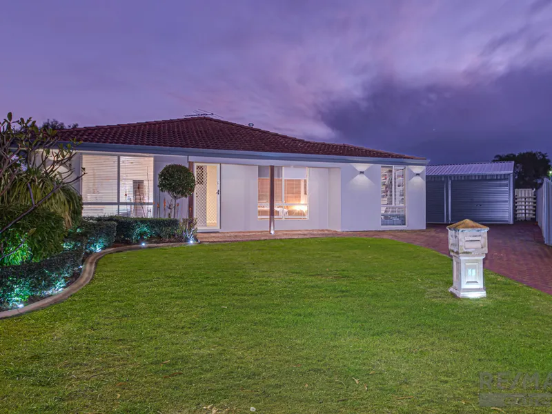 HUGE 741m BLOCK WITH AMAZING FAMILY HOME PLUS TWO GARAGES/WORKSHOPS...!!!