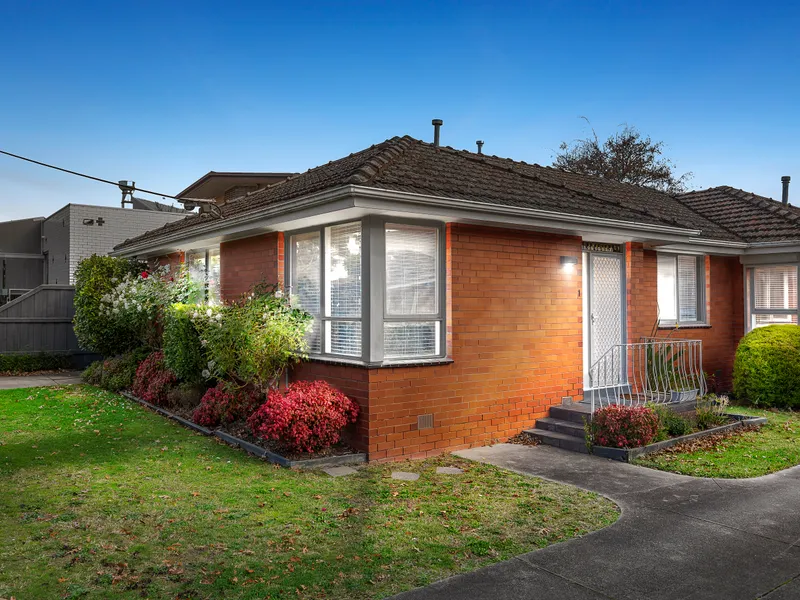 Lifestyle Allure In A Popular Neighbourhood