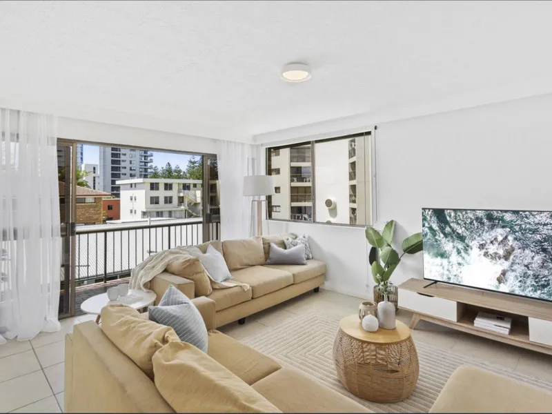 Furnished 2 bedroom beachside unit!