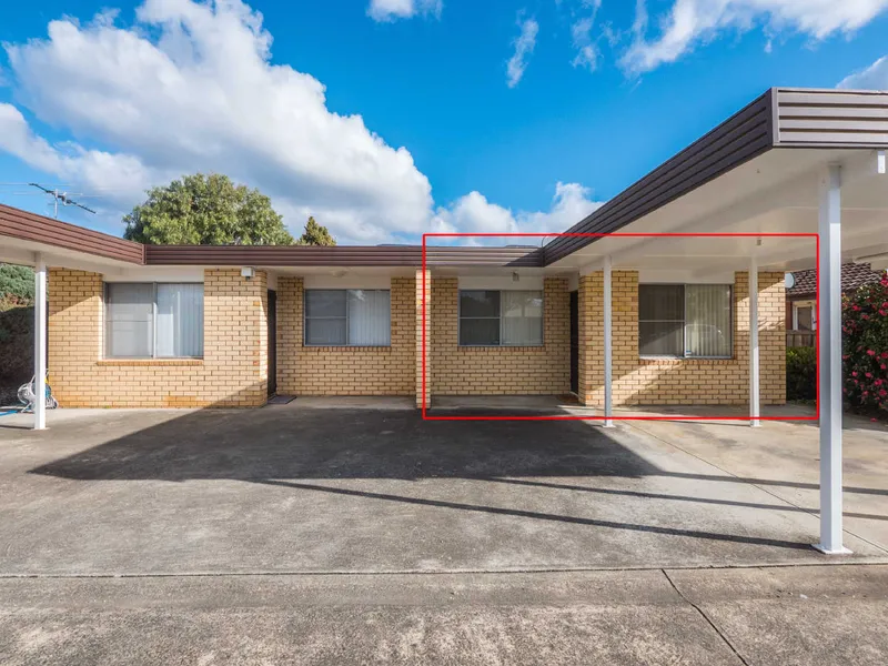 Unit in a quiet complex