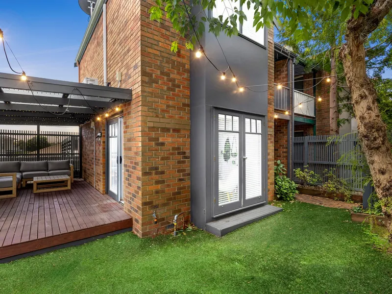 Turn-key, Short Stay Accommodation in Newtown.