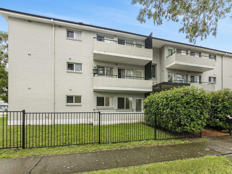 Ground Floor - Plus Convenience!