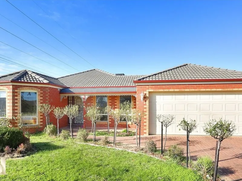 Big Land Big House Rare Opportunity 